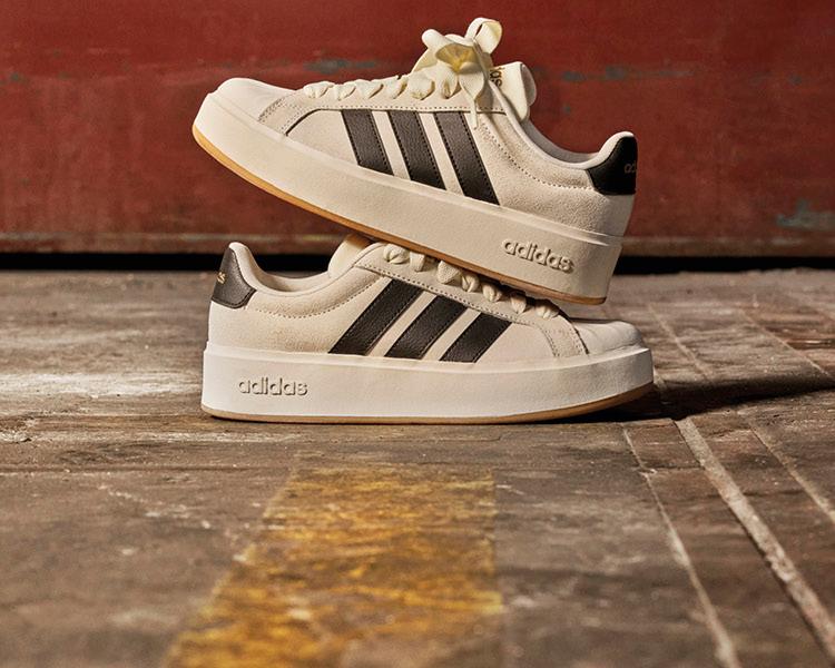 adidas gazelle silver green womens Superstar ADV adidas Schoen Dames in white-coreblack-gold voor vrouwen –  TITUS main image 0